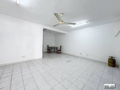 2-storey-Terraced-House-for-sale-Bandar-Botanic-Selangor