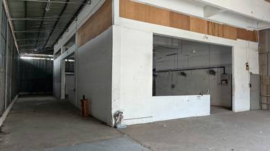 Penampang warehouse