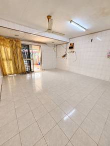 Banting , Jalan Kiambang  Double Storey House For Sale