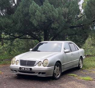 Mercedes Benz E-CLASS 2.0 200 CLASSIC (CBU)