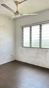 Flat Semi Furnish Seksyen 7 – Dekat i-City, UiTM & Kemudahan Lengkap