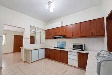 Sri Suria Kota Kemuning Double Storey House Renovated 24 x 85