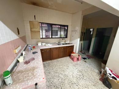 Taman Bukit Kecil Heritage 2-Storey Terrace House Partial Furnished !