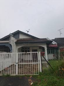 taman molek single storey house