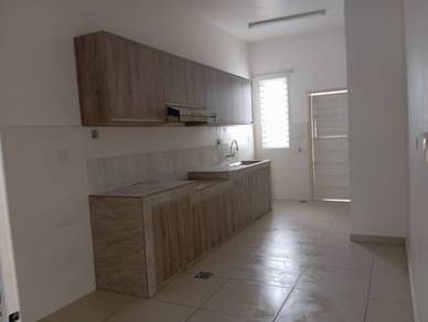 2-storey-Terraced-House-for-rent-Bandar-Sri-Sendayan-Negeri-Sembilan