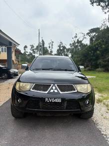 Mitsubishi TRITON 2.5 KB4TGJRXZR FACELIFT (M)
