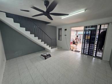 [Kitchen Top,1 Aircond] 2 Sty Bandar Rinching Sek 2 Semenyih