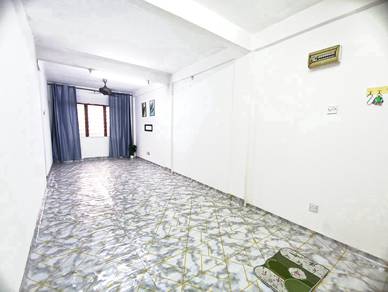 Flat 3 Bilik Seksyen 7 Shah Alam Blok 48 Tingkat 3