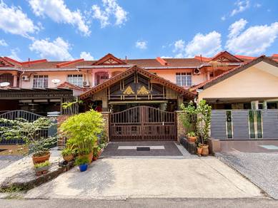 OPEN FACING l RENOVATED - Jln Sekuntum, Taman Bukit Dahlia