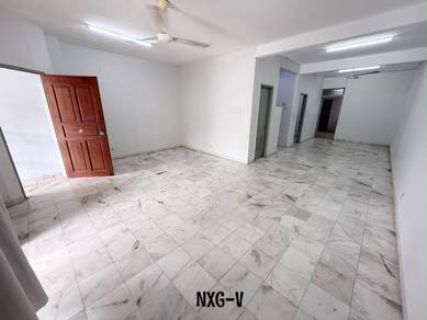 2-storey-Terraced-House-for-rent-Bandar-Botanic-Selangor