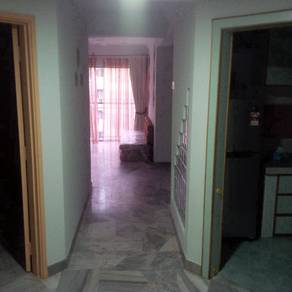 SUPERIOR Room (attach bathroom) sharing 2 pax berdekatan LRT - KL City