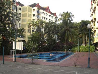 SUPERIOR Room (attach bathroom) sharing 2 pax berdekatan LRT - KL City