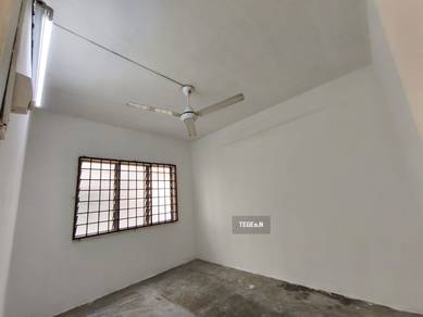 Bkt Tinggit 2-Low-cost Apartment House