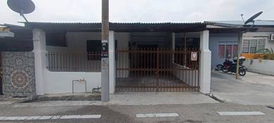 Rumah untuk disewa - TAMAN SURIA, AYER HITAM, JOHOR