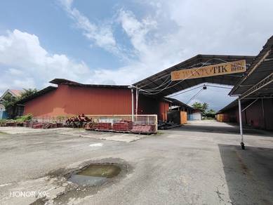 Industrial Warehouse For Sale / Inanam / KK / Kolombong / Shoplot