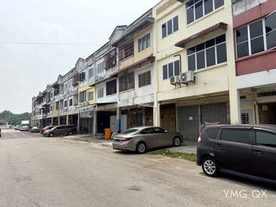 Taman Sentosa Ground Floor Near Petronas Shoplot for Sale at Klang