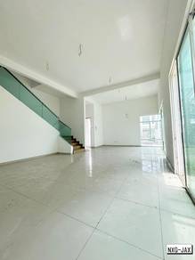 CHEAPEST!! Canary Garden Bandar Bestari Double Storey Cluster Semi-D