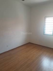 Kota Bayuemas, Klang Basic Unit Near bukit tinggi 2 Partially furnishe