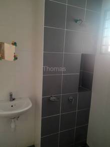 Kota Bayuemas, Klang Basic Unit Near bukit tinggi 2 Partially furnishe