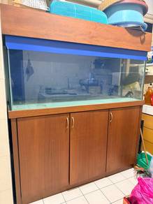 Used Fish Tank with Cabine