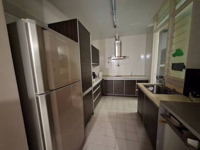 Lake Edge Puchong & Spacious Super Link Home in a Secure Gated Communi