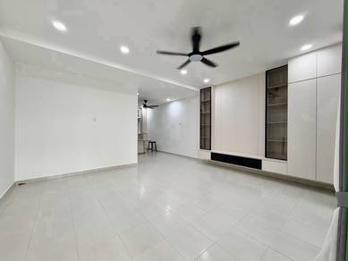 Fully Renovated 2 Storey LA Garden Jalan Jaya Putra