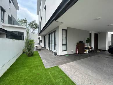3 Storey Semi-D, Trilia Residence, Bukit Jelutong Shah Alam, Selangor