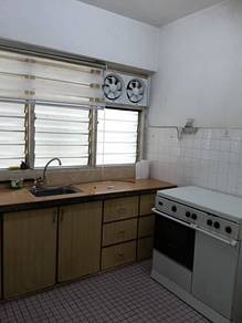 CORNER FIXED CARPARK DESA DELIMA APT 3-ROOMS MASTEROOM Attac.bathroom