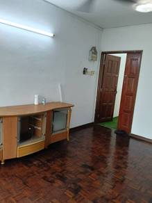 CORNER FIXED CARPARK DESA DELIMA APT 3-ROOMS MASTEROOM Attac.bathroom