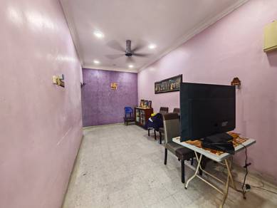 Taman Petaling Indah, palm Grove, 1sty terrace, renovated, 20x80sf