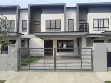 Rumah Teres 2 Tingkat Untuk Dijual di Kluang | 24x75