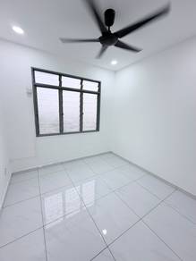 Direct Owner! Molek Flat Laman Tasik Pandan Taman Redang! Renovated