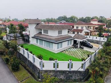 (MURAH)(CORNER LOT) BUNGALOW 2 Storey Seksyen 6, Shah Alam