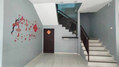 Taman kempas 2 str house for rent