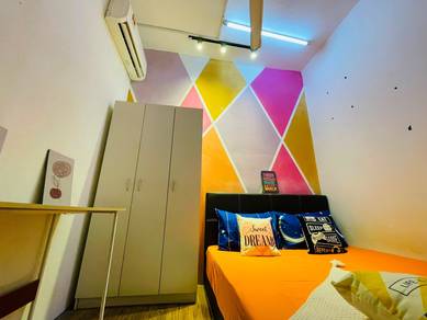 Medium Room at Puchong  Area Boulevard Zero Deposit Fully Furnis