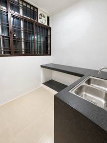 Kipark Tampoi apartment. Full loan. Original unit.