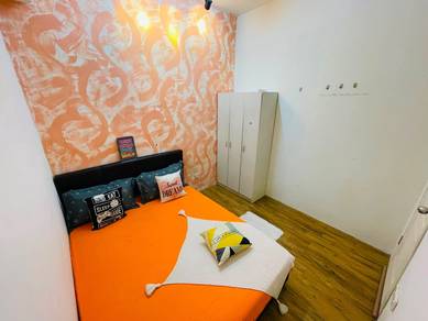 Medium Room at Puchong  Area Boulevard Zero Deposit Fully Furnish