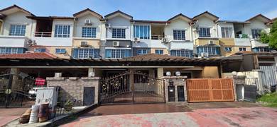 feature ad 3 Storey House Sale Taman Bukit Serdang,Seri Kembangan,Selangor
