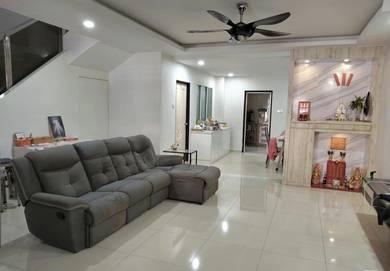 Megah Ria Jelatang Permas  House For SALE