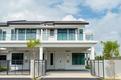 Ready to Move In Gated Guard Swimming Pool 2 Storey Krubong Height