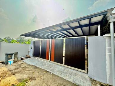 Taman university  Jalan kemulian  single storey corner lot