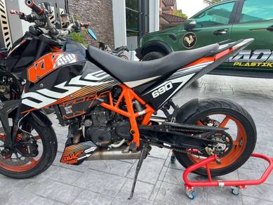KTM DUKE 690 purba