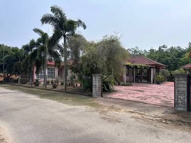 Banglo Tanah Luas Sg.Puteri Kuala Rompin
