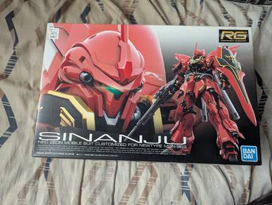 Bandai RG 1/144 Sinanju 