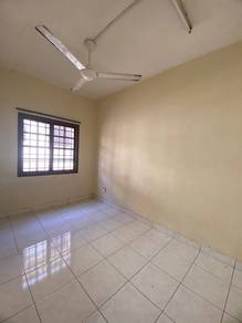 Permas Jaya Double Storey House 4Bed 3Bath Partial Furnished