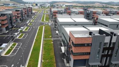 Puncak Alam 3-Story Semi-D Factory For Rent