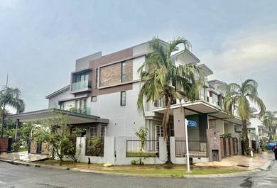 Renovated Freehold Partially Furnished, Corner Lot Eco Villa, Klang
