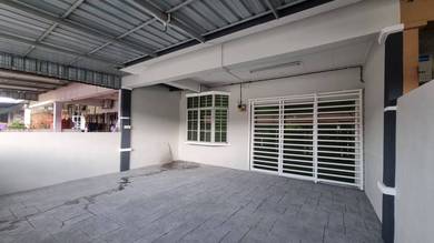 TAMAN KLEDANG SUNGAI SIPUT - RENOVATED SINGLE STOREY HOUSE For Rent