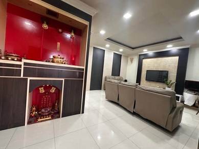 Batu Belah Klang Fully Renovated 2.5 Storey House For Sale Value Buy