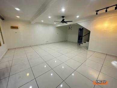 Dato Abdul Hamid Bandar Sentosa Double Storey House For Sale !!!!!